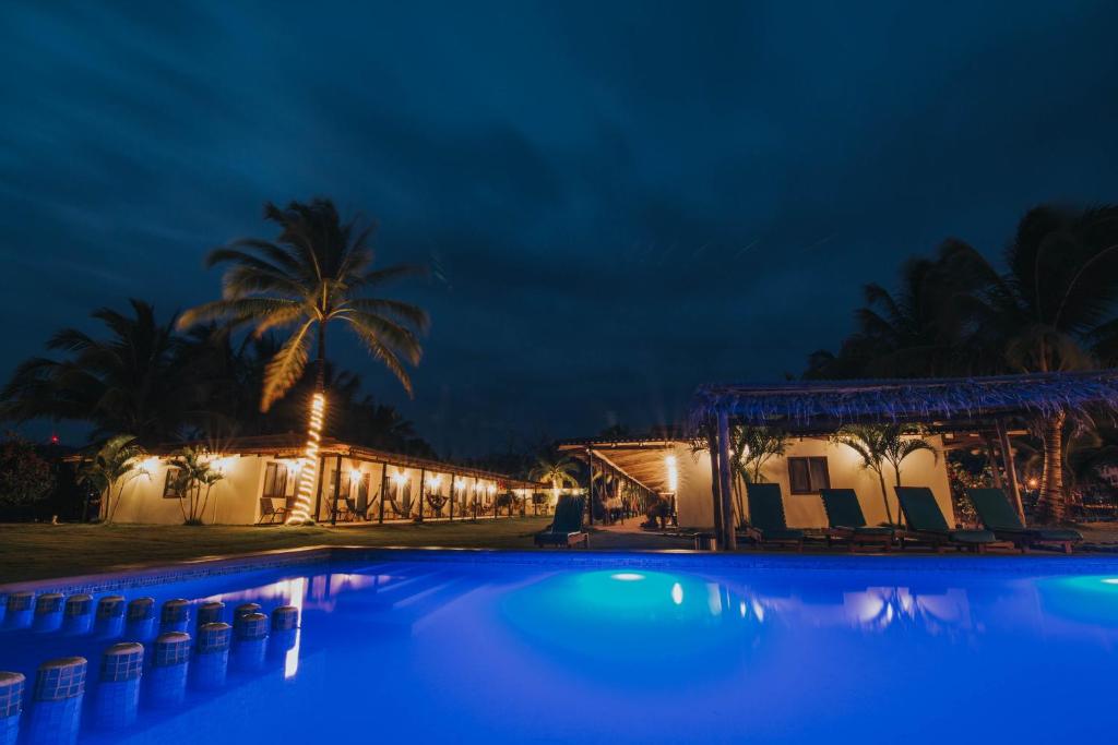 Bazén v ubytování Beach Break Hotel & Surf Camp de Playa Venao nebo v jeho okolí