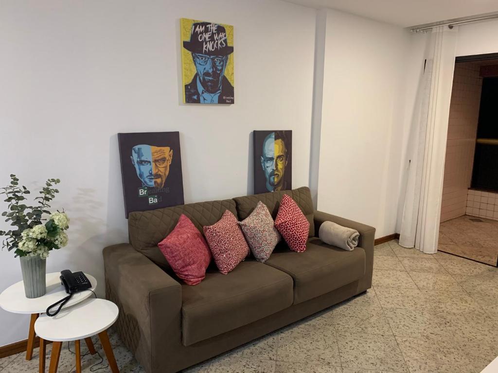  Apartamento com varanda de frente para o mar da Praia da Costa