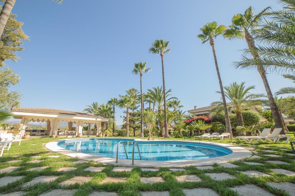 Villa Aldar, Albir – Updated 2023 Prices