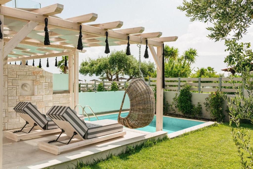 Blue Carpet Luxury Suites - 12