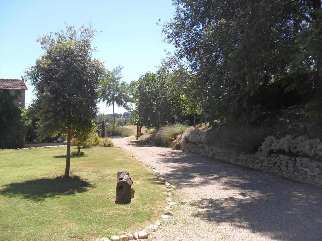 Vonkajšia záhrada v ubytovaní Appartamenti con cucina nelle colline toscane