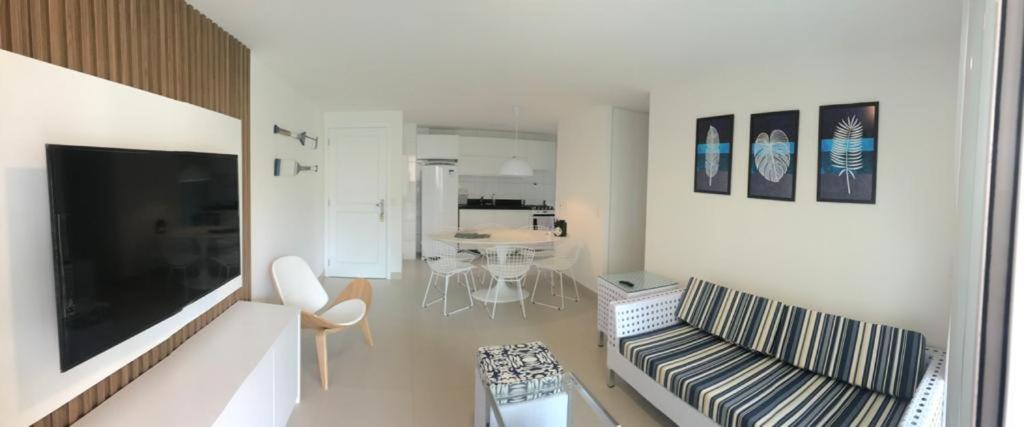  Resort Riviera Beach place