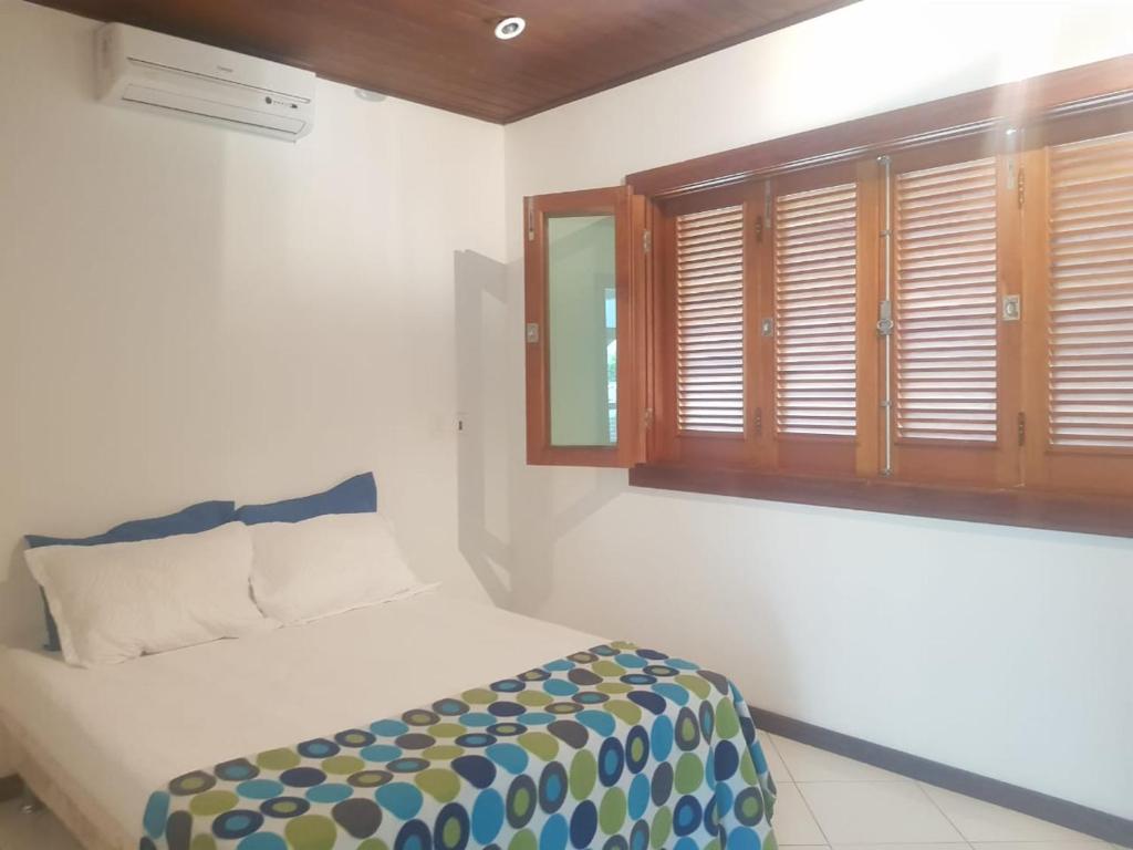  linda casa em bertioga cond hanga roa