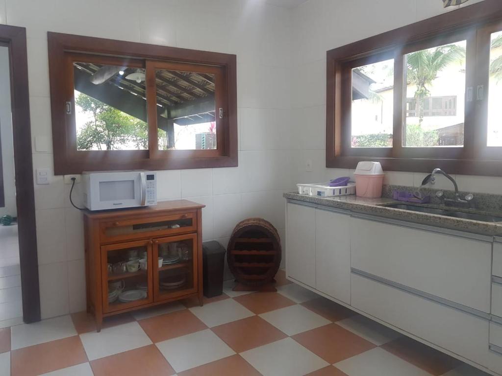  linda casa em bertioga cond hanga roa