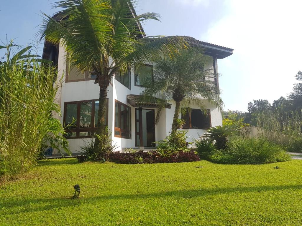  linda casa em bertioga cond hanga roa