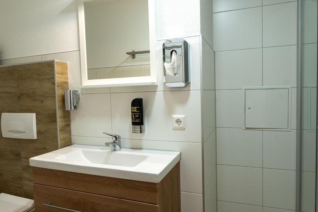 Koupelna v ubytování Hotel Post mit Klimaanlage