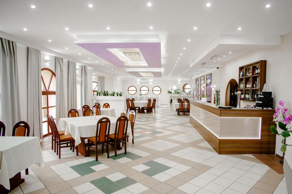 Restaurace v ubytování Lawendowy Ogród