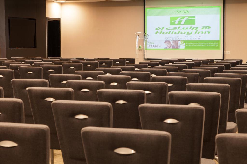 Konferenční prostory v ubytování Holiday Inn Muscat AlSeeb by IHG