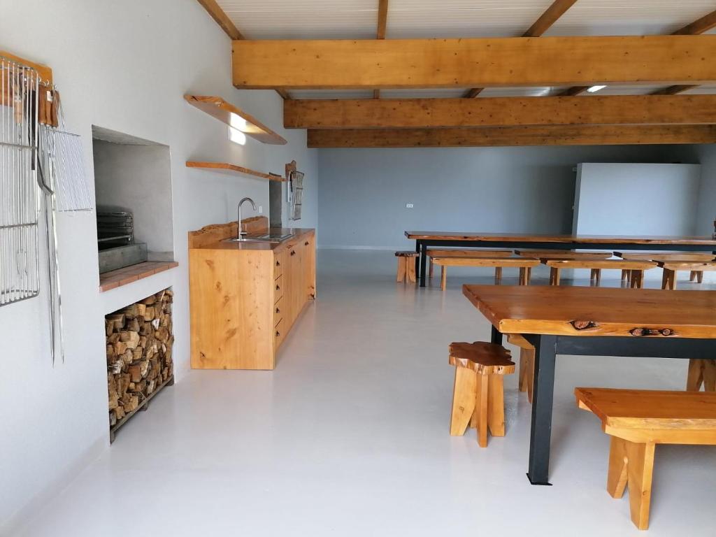 Kuchyň nebo kuchyňský kout v ubytování Rochão Village by Rent2U, Lda