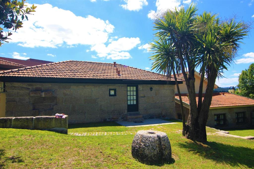 Um jardim no exterior de Aldeia do Tâmega