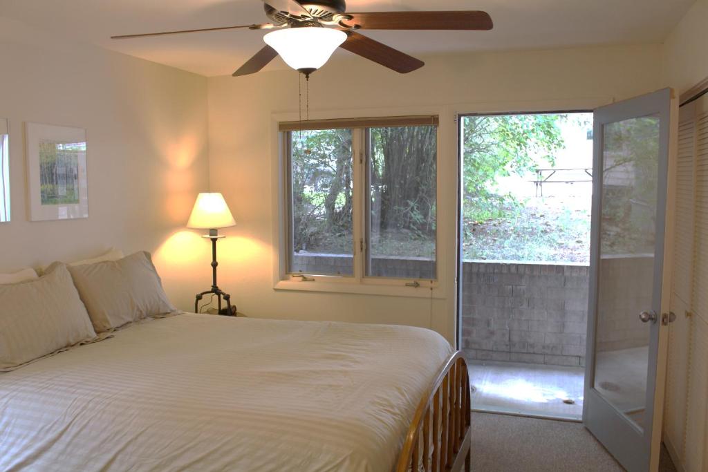 Shadow Mountain Lodge photo