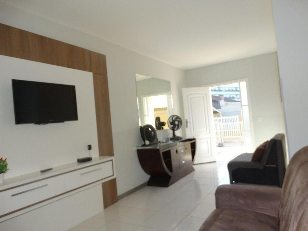  Casas 2D - 300m do Mar - Santinho (8-9)