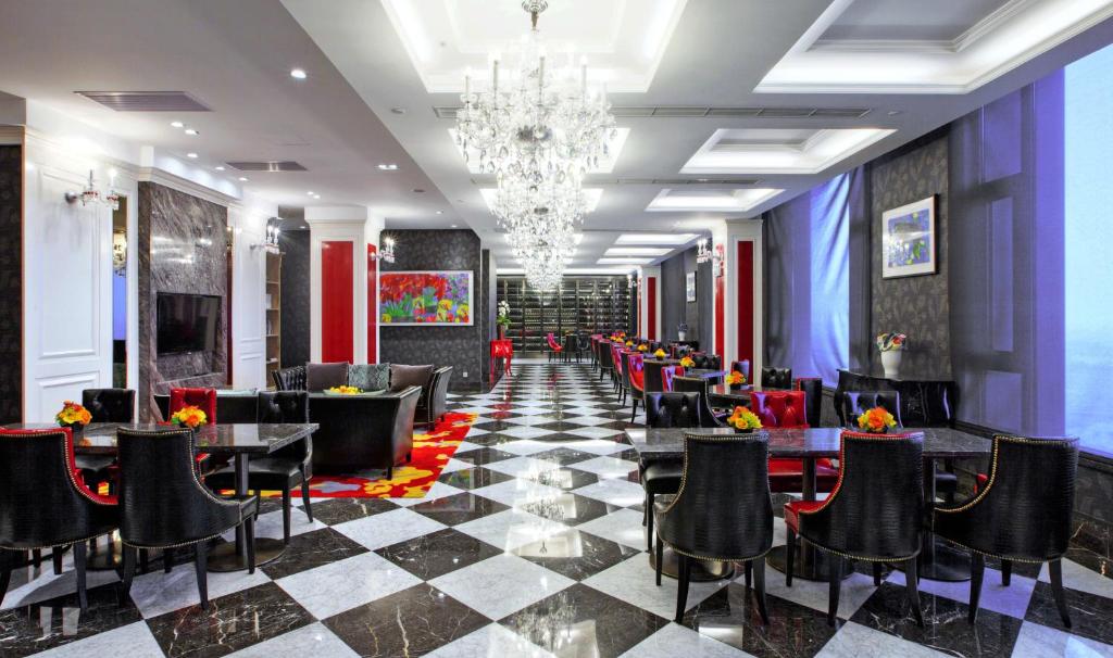 Posezení v ubytování Crowne Plaza Shanghai Jinshan by IHG