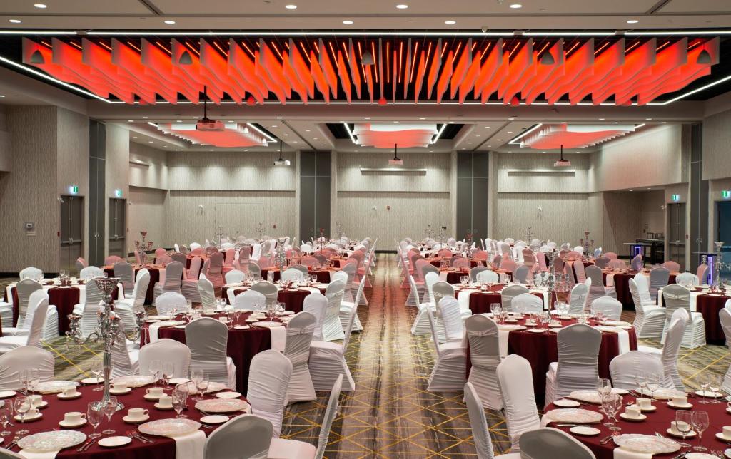 Holiday Inn Edmonton South - Evario Events by IHG - Resim 44