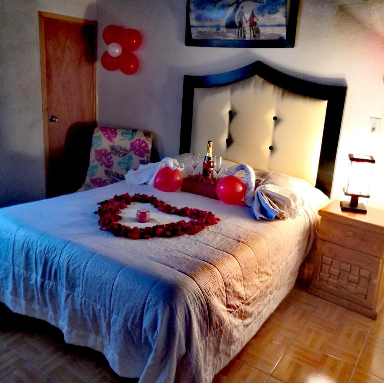 Cabaña tipo habitación con Palapa para 2 y 4 personas