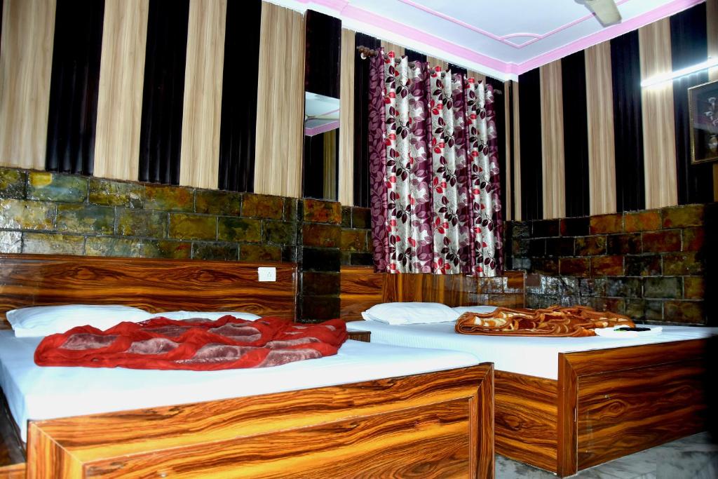 Uma cama ou camas num quarto em Mother Palace