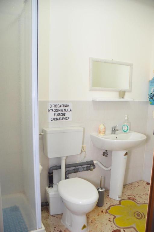 Koupelna v ubytování B&B Tanese