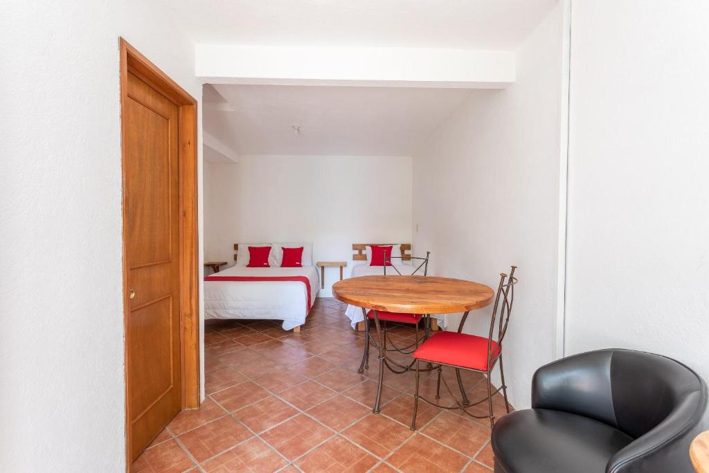 Hotel Paraje Casa Blanca - 