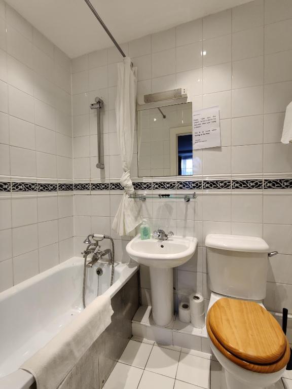 Blue Bells Hotel - Resim 8