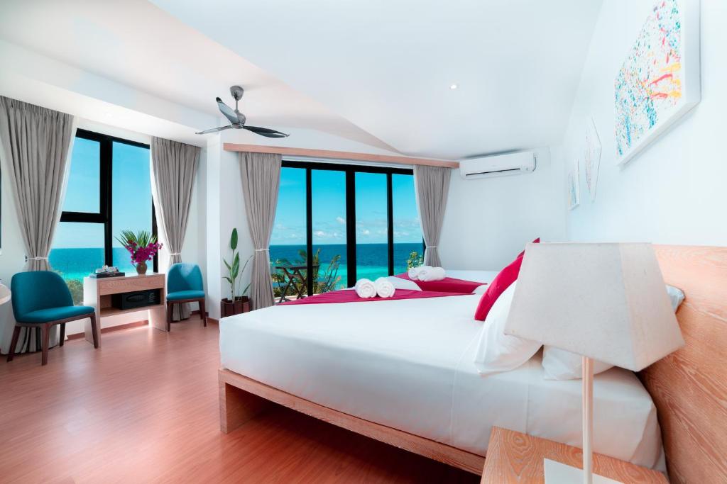 Ranthari Hotel and Spa Ukulhas Maldives - View 30