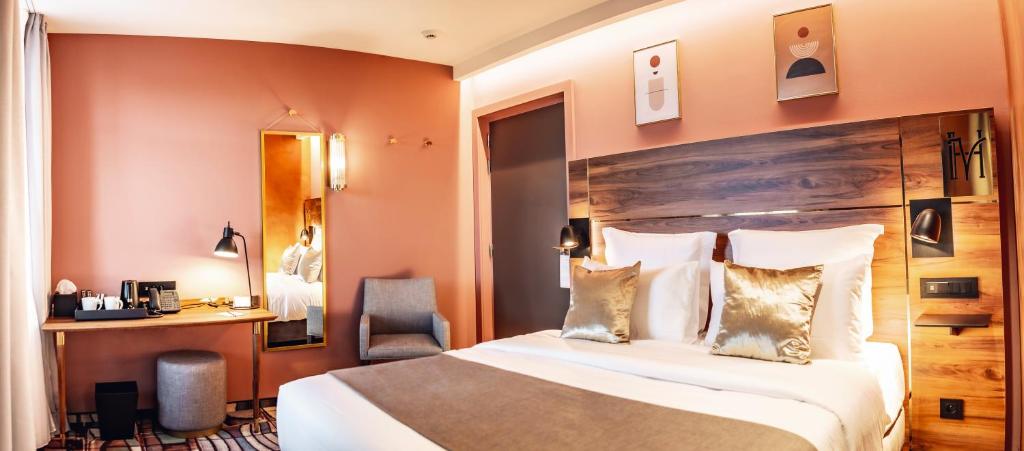 Hotel des Vosges BW Premier Collection - Resim 34