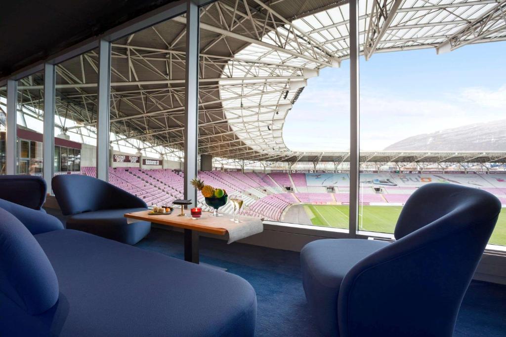 Posezení v ubytování Ramada Encore by Wyndham Geneva