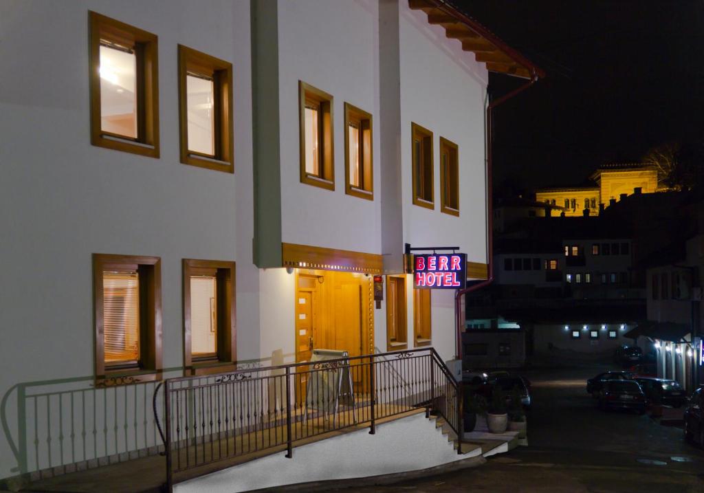 Budova, kde se hotel nachází