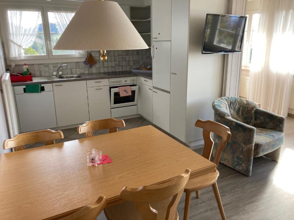 Kuchyň nebo kuchyňský kout v ubytování Chalet Bergli