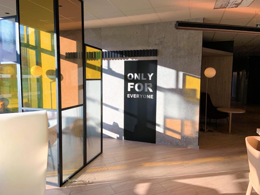 B&B HOTEL Paris Porte des Lilas - Resim 17