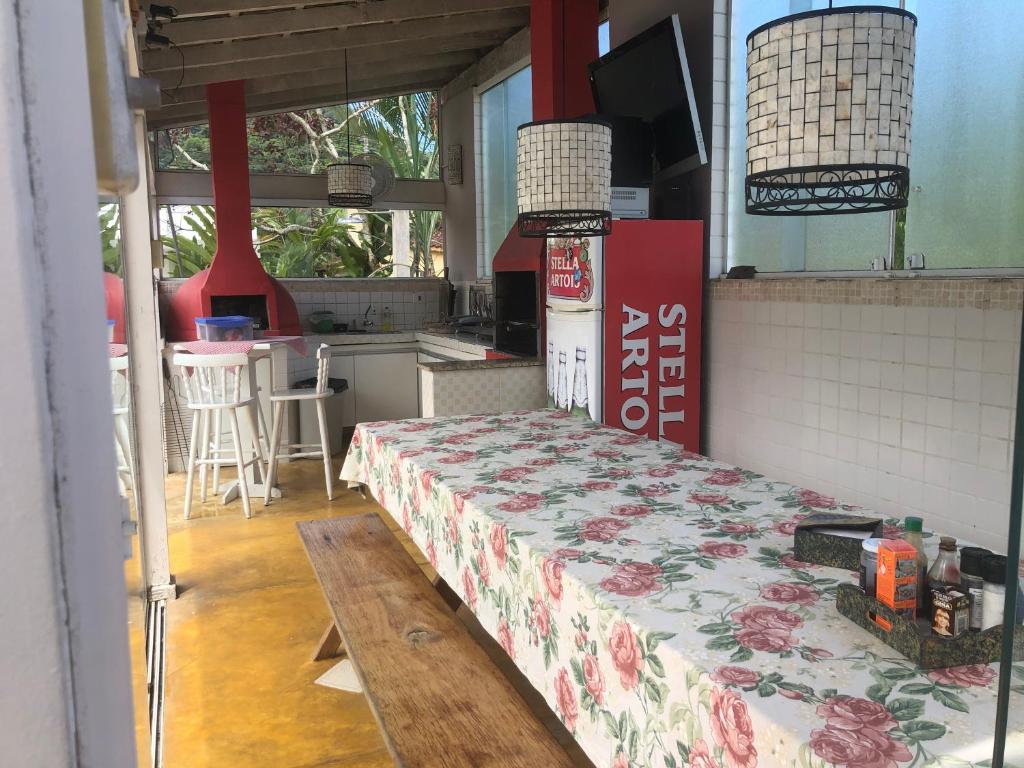  Casa com piscina ubatuba