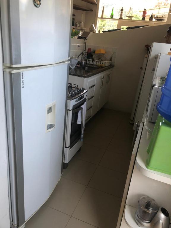  Casa com piscina ubatuba