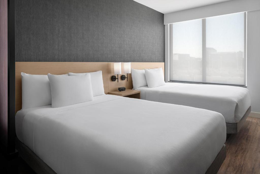 Hyatt Place Atlanta/Perimeter Center - Queen Room Met Twee Queensize Bedden En Bankbed
