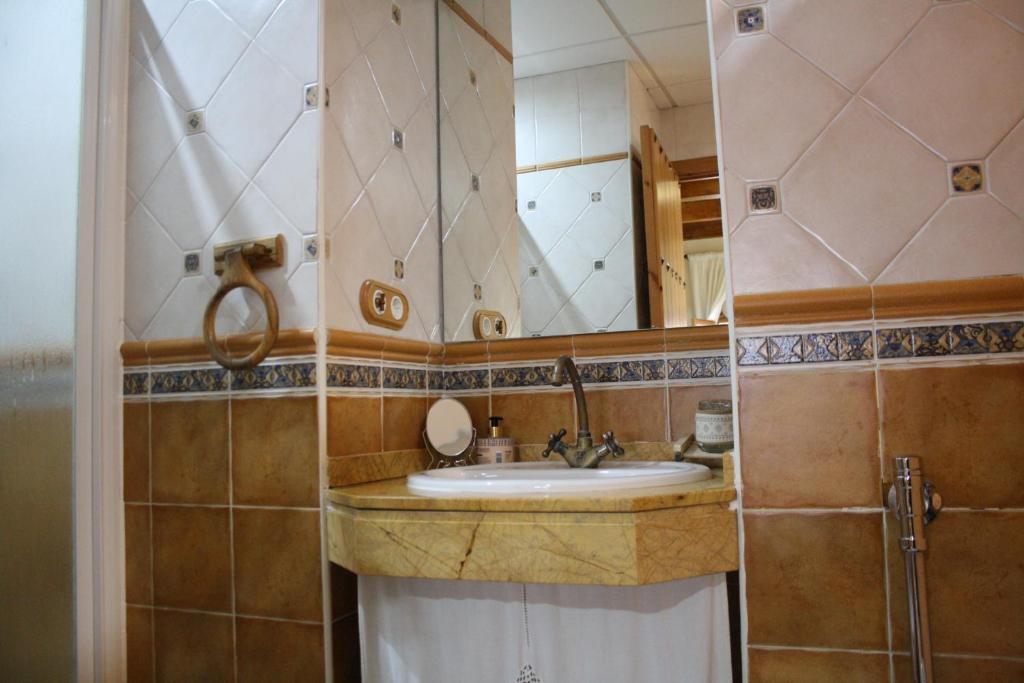 Koupelna v ubytování Alojamiento y habitacionesla cañada monfrague