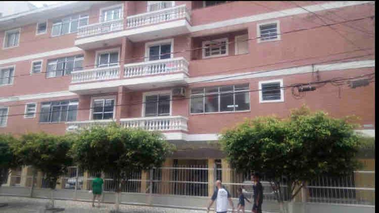  Apto Canto do Forte - Praia Grande - Local Privilegiado - 100 metros da Praia