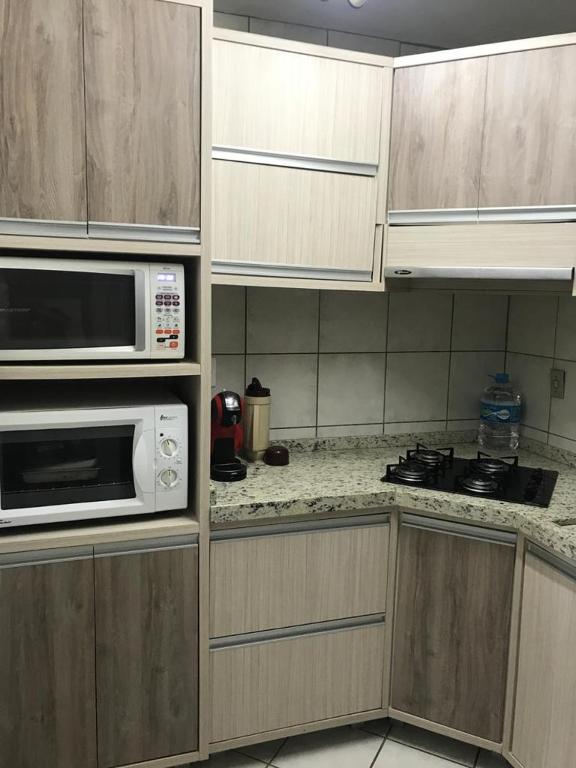  Apartamento Meia Praia Lateral Mar (Wi-Fi e Ar-condicionado)