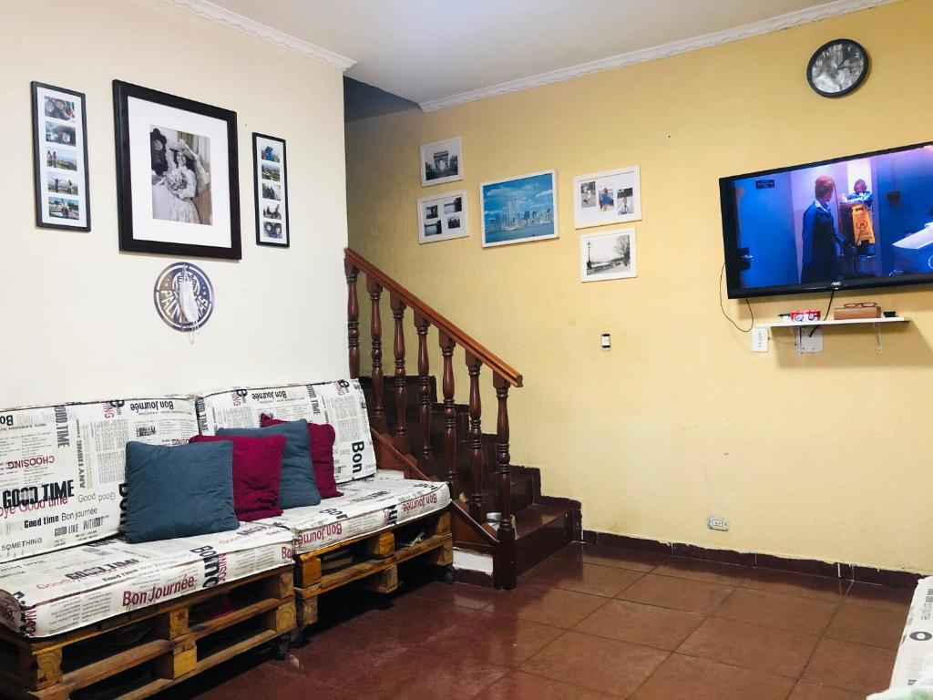  Quarto c/banheiro priv. A 300 mts do Metrô Tucuruvi