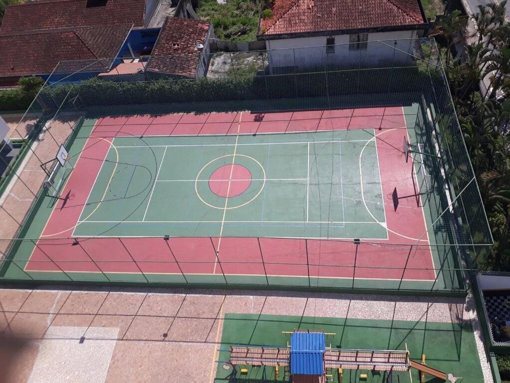  Apto com piscina 1 quarto de até 5 pessoas - Guarujá
