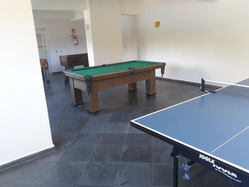  Apto com piscina 1 quarto de até 5 pessoas - Guarujá
