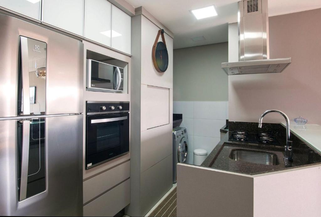 Jardins de Gramado 102 - 2 Suítes e Lavabo no Centro  Jardins de Gramado 102 - 2 Suítes e Lavabo no Centro