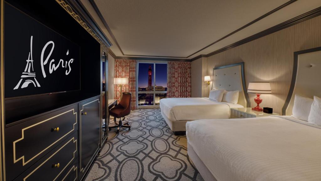 Room with BEST VIEW from Paris Hotel & Casino Las Vegas Burgundy Room  Eiffel Tower Pool View Tour 