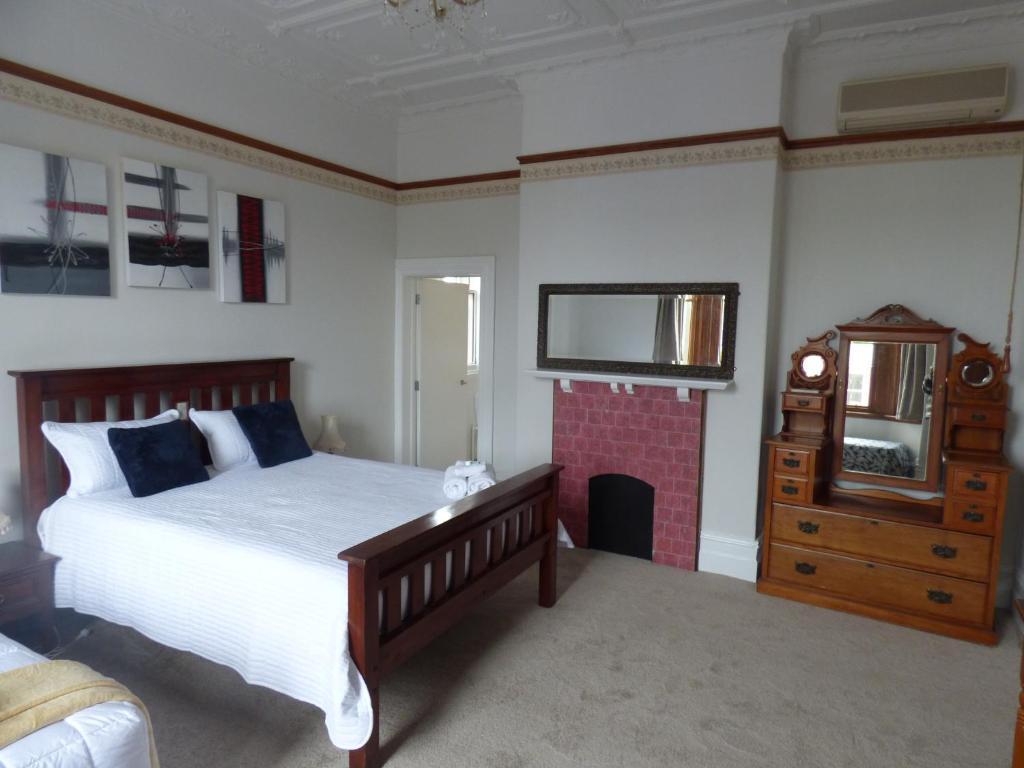 Katil atau katil-katil dalam bilik di Sahara Guest House