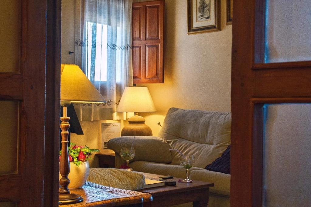 Zona de estar de Cases Noves - Boutique Accommodation - Adults Only