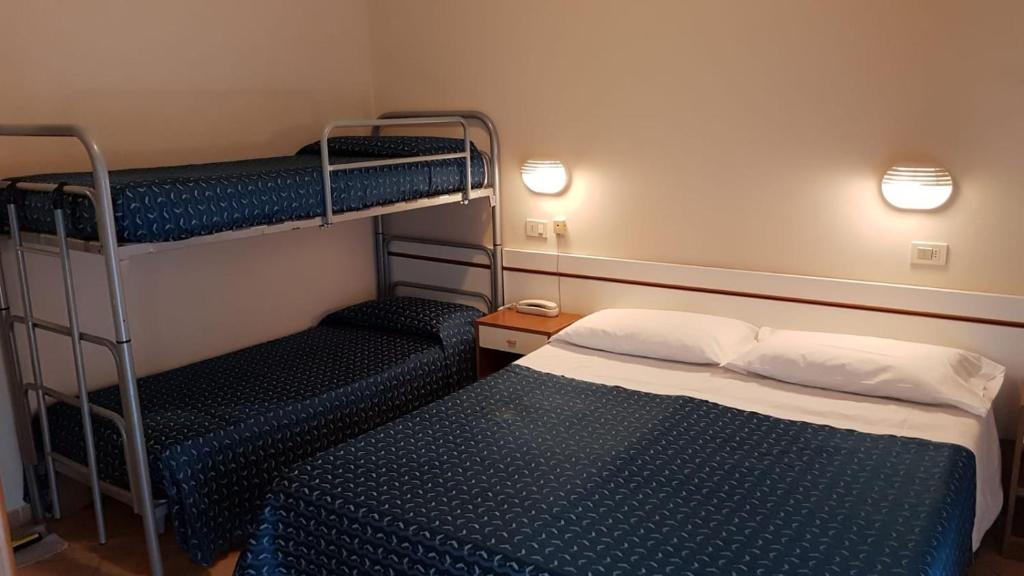 Hotel La Cappuccina - 舒适四人间
