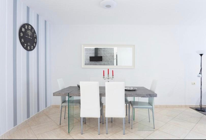 Fotografia z galérie ubytovania Primera línea de mar ! Fantástico apartamento v destinácii Adeje