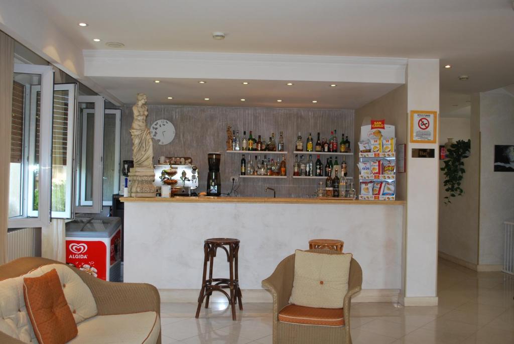 Lounge nebo bar v ubytování Hotel Alsazia