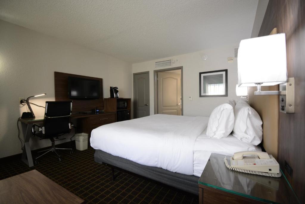 Holiday Inn Hazlet, an IHG Hotel - King Room - Mobility Access Dubon - Non-fumeur