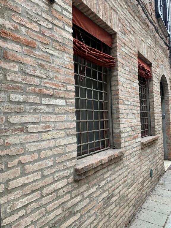 Zdjęcie z galerii obiektu InCastrum - la soffitta in centro w mieście Ferrara