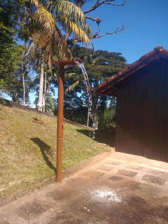  Casa com área de lazer completa em Petrópolis