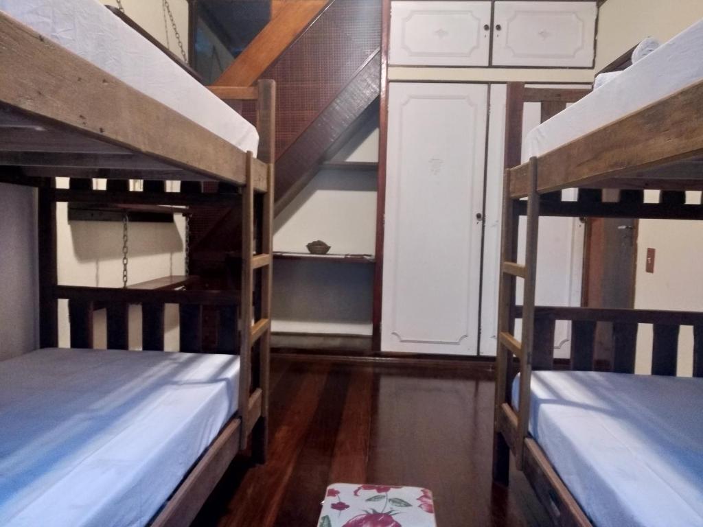  Casa com área de lazer completa em Petrópolis
