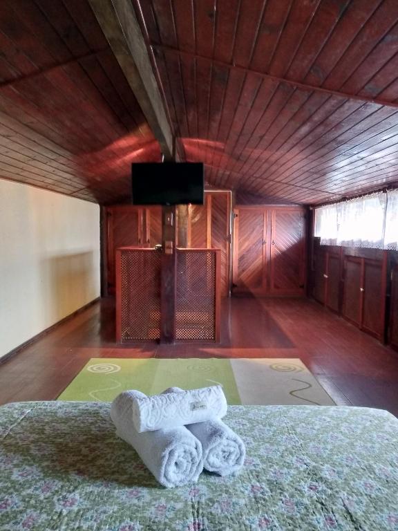  Casa com área de lazer completa em Petrópolis